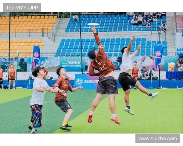 南京飞盘队包夹战术解析与飞盘运动的热潮探讨