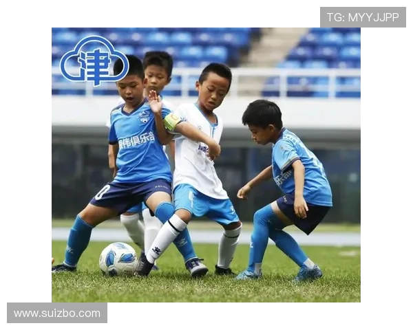 天津足球队迎战辽宁队全力争胜展现球队实力与风采